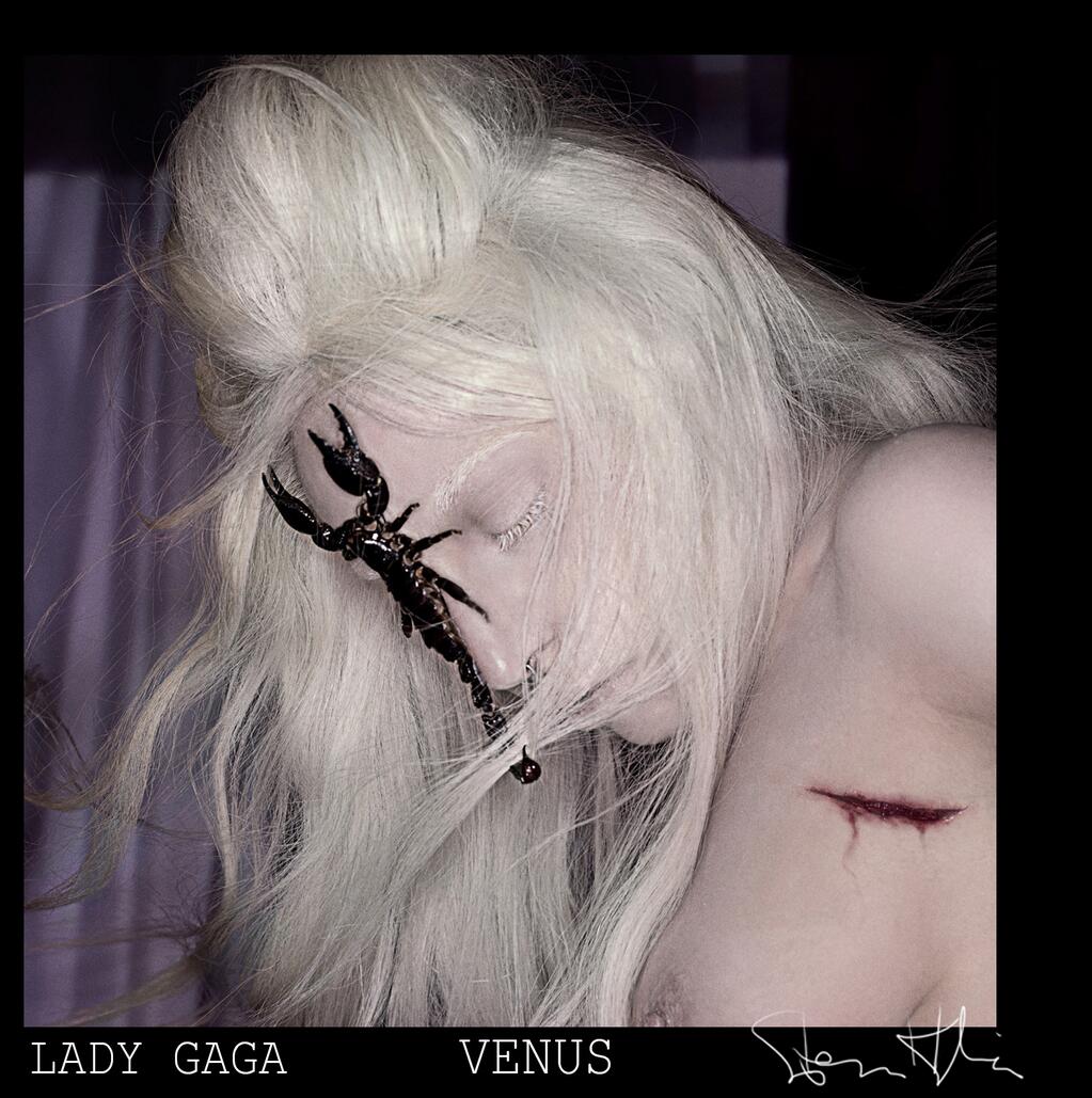 Lady Gaga – Venus (pochettes et extrait)